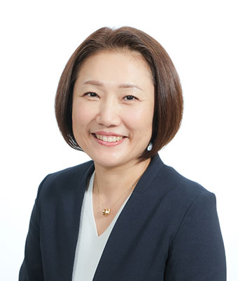 研修委員長　高橋 奈美恵