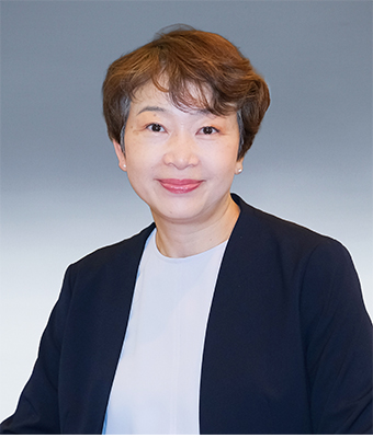 女性委員長　佐藤 教子